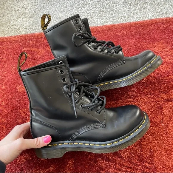 Dr. Martens | Shoes | Worn Once 46 Smooth Leather Lace Up  display picture 1